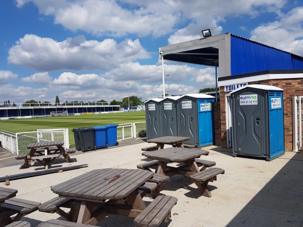 portable toilet hire